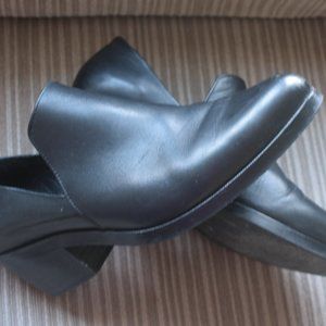 Intentionally Blank Black Booties 40